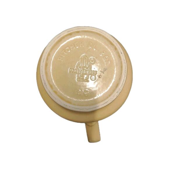 Pfaltzgraff Stoneware Village Pattern 2 Quart 64 Oz Pitcher 416 Retired Country - Picture 5 of 11